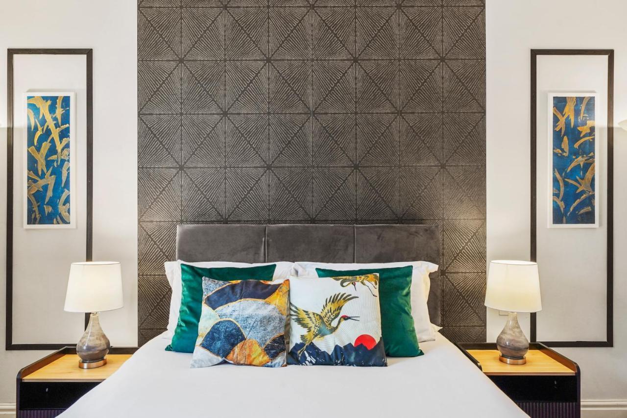 Vila Pristine Stylish Townhouse On The Stray! - Sleeps 9 Harrogate Exteriér fotografie