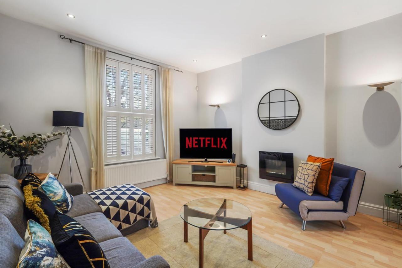 Vila Pristine Stylish Townhouse On The Stray! - Sleeps 9 Harrogate Exteriér fotografie