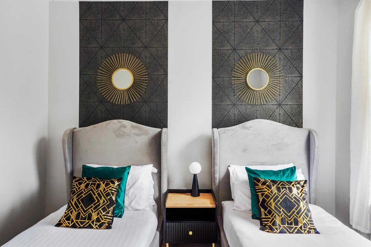 Vila Pristine Stylish Townhouse On The Stray! - Sleeps 9 Harrogate Exteriér fotografie